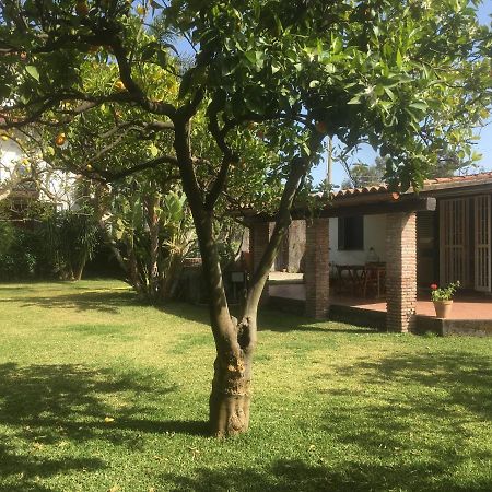 Villa Andrea Fondachello  Eksteriør billede
