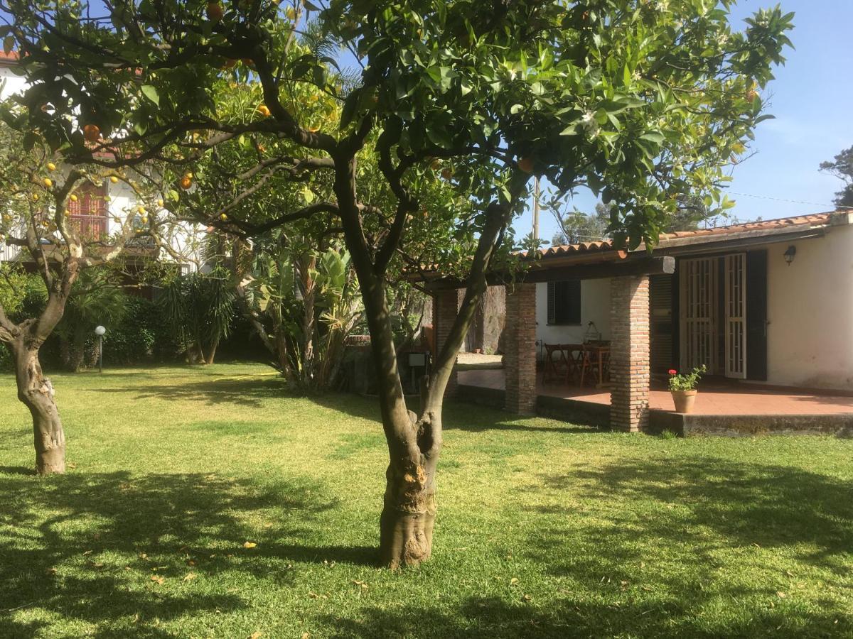 Villa Andrea Fondachello  Eksteriør billede